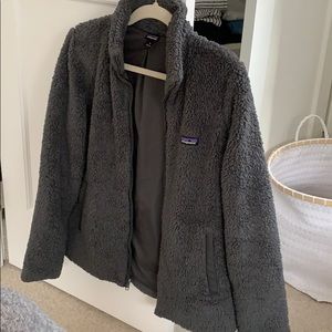Patagonia fuzzy zip up / grey women’s medium